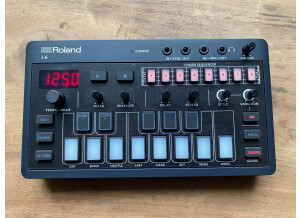 Roland J-6 Chord Synthesizer (76308)