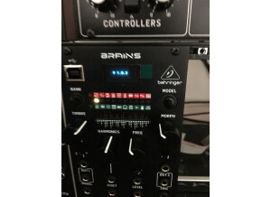Behringer Brains (7852)