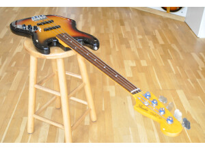 FENDER Jazz Bass JB-62 FL RW 3TS (2)