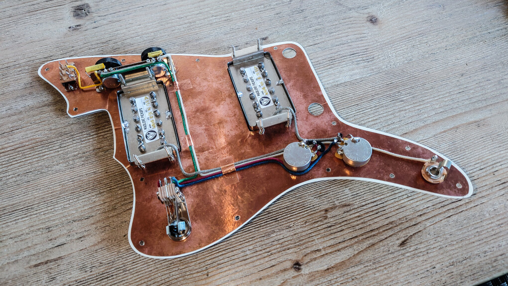 6028704.jpg 6028704.jpg