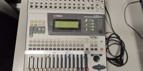 Console de mixage numérique 01V YAMAHA