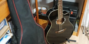 Guitare électro acoustique YAMAHA APX 500 II