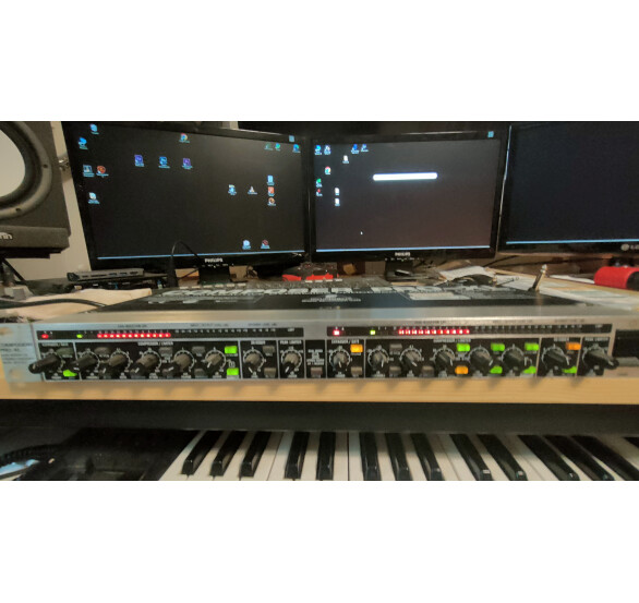 Behringer Composer Pro-XL MDX2600 (62433)