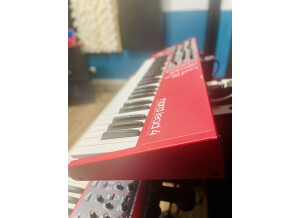 Clavia Nord Lead 4