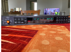 Roland SRV-2000