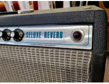 Fender Deluxe Reverb "Silverface" [1968-1982] (81430)