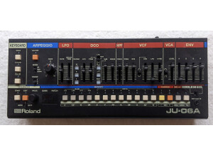 Roland JU-06A