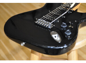 FENDER Stratocaster ST-456 Black (4)