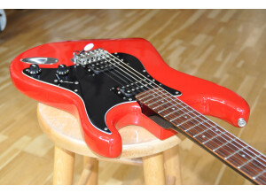 SQUIER Contemporary Stratocaster ST554 HH Torino Red (5)