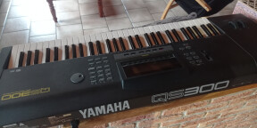 Vds synthétiseur Yamaha QS300