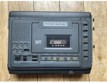HHB PDR 1000 Professional DAT Recorder (44579)