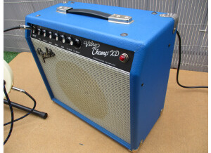 Fender Vibro Champ XD