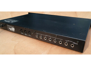 Roland D-110 (98785)
