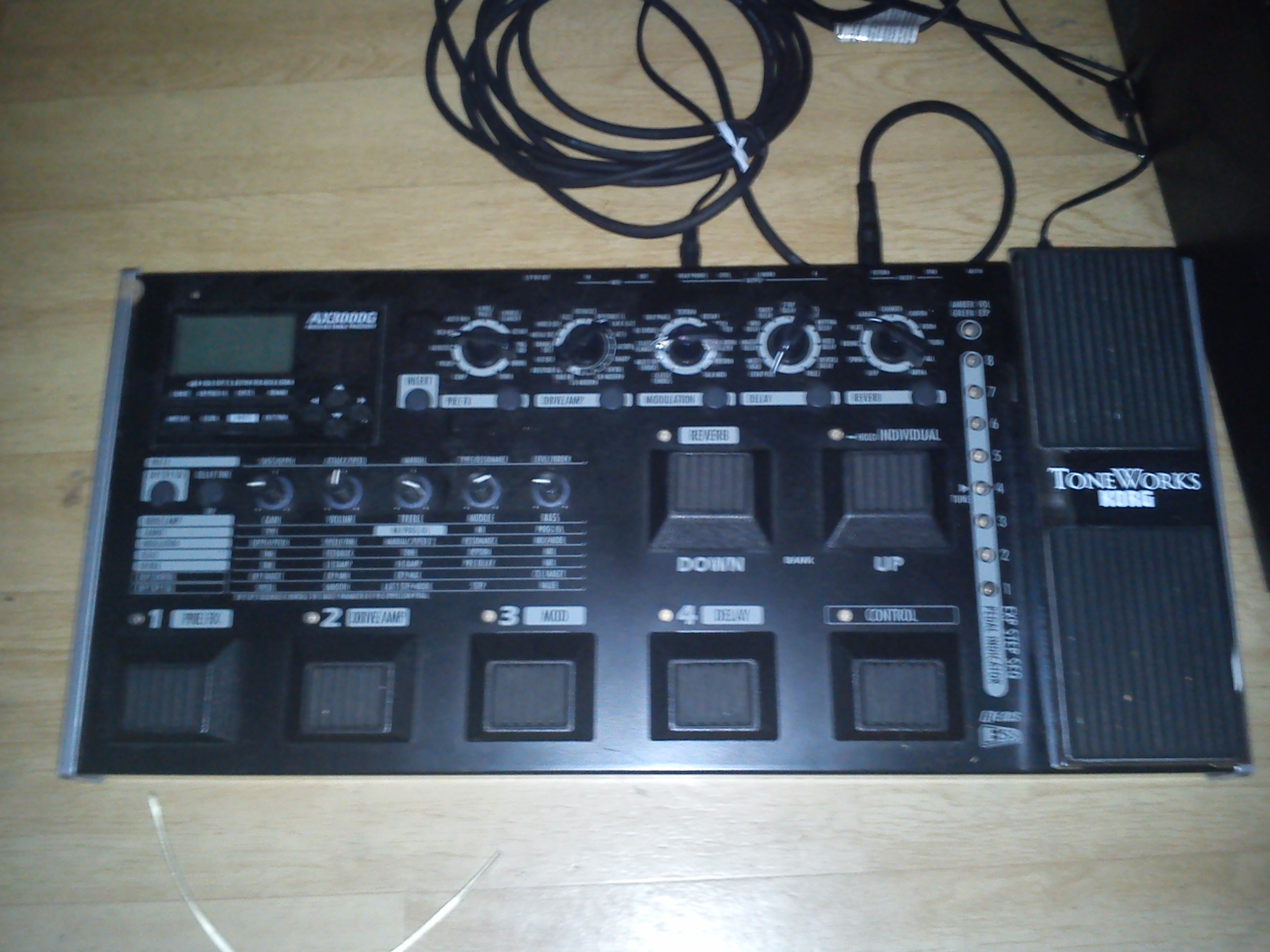 Korg Ax3000g