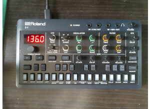 Roland S-1 Tweak Synth