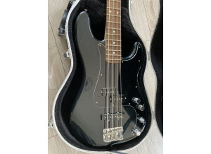 Fender Precision Bass Special