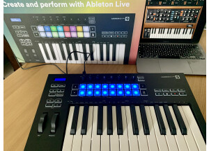 Novation Launchkey 25 MK3