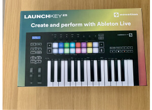 Novation Launchkey 25 MK3