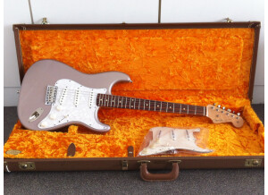 Fender custom shop masterbuilt 62 stratocaster greg fessler