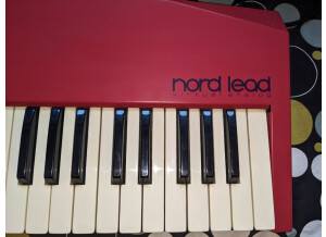 Clavia Nord Lead 1