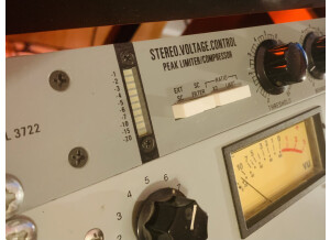 Overstayer Stereo Voltage Control 3722