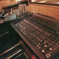 VENDS CONSOLE 24-8-2 MITEC séries