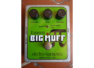 Electro-Harmonix Bass Big Muff Pi (88252)