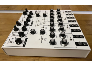 SOMA laboratory LYRA-8