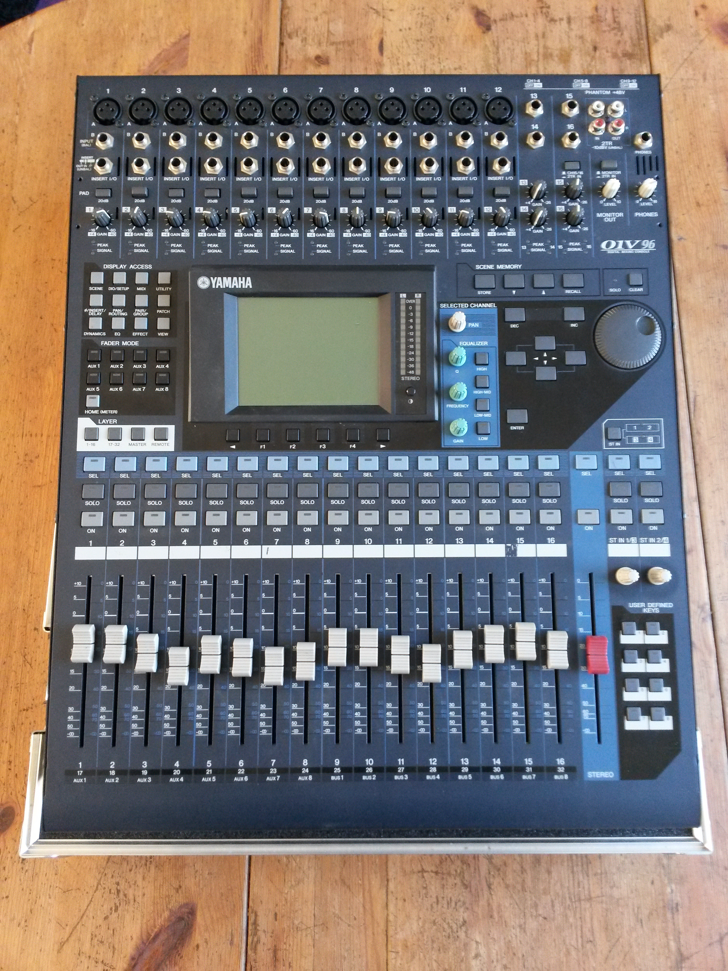 01V96 V2 - Yamaha 01V96 V2 - Audiofanzine
