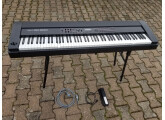 Vends piano numérique Roland RD-600 pour réparation ou pour pièces