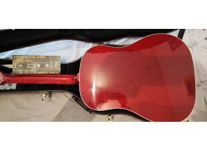 2024 03 03 guitare électro-acoustique Gibson J45 Slash Sign Vermillon Burst (6)
