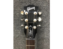 2024 03 03 guitare électro-acoustique Gibson J45 Slash Sign Vermillon Burst