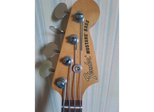 Fender Vintera '60s Mustang Bass (477)