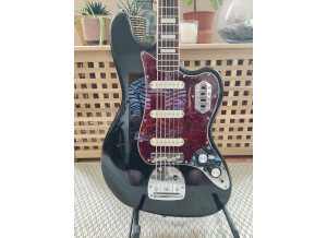 Squier Vintage Modified Bass VI (52551)