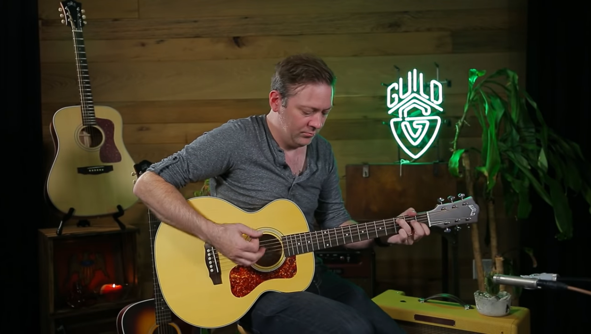 Guild Jumbo Junior Maple Demo by Sean Gould