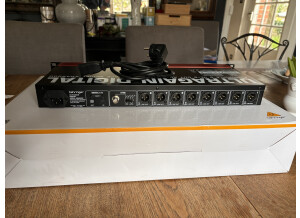 Behringer Ultragain Digital ADA8200 (67185)