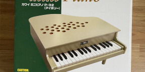 Vends Kawai mini piano P-32