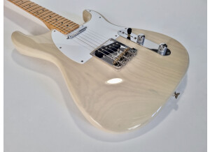 Fender Parallel Universe Whiteguard Strat (22920)
