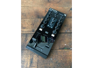 Native Instruments Traktor Kontrol Z1 (4166)