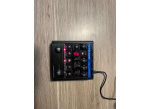 TC Helicon voice tone create XT 2