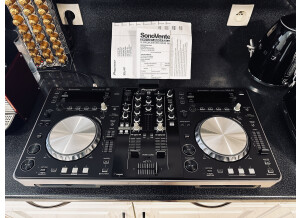 Pioneer XDJ-R1