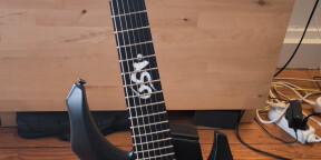 Vends guitare ESP Sanskrit 7 Black Satin 