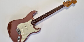 Fender Stratocaster Classic 60′s Burgundy Mist 2004