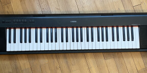 VENDS piano Yamaha NP12 black