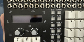 (Vendu) Erica Synths Drum Sequencer touches blanches + noires 