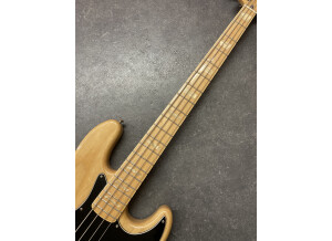 Fender Marcus Miller Jazz Bass (73204)