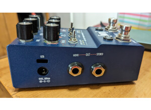 Walrus Audio M1 High-Fidelity Modulation Machine