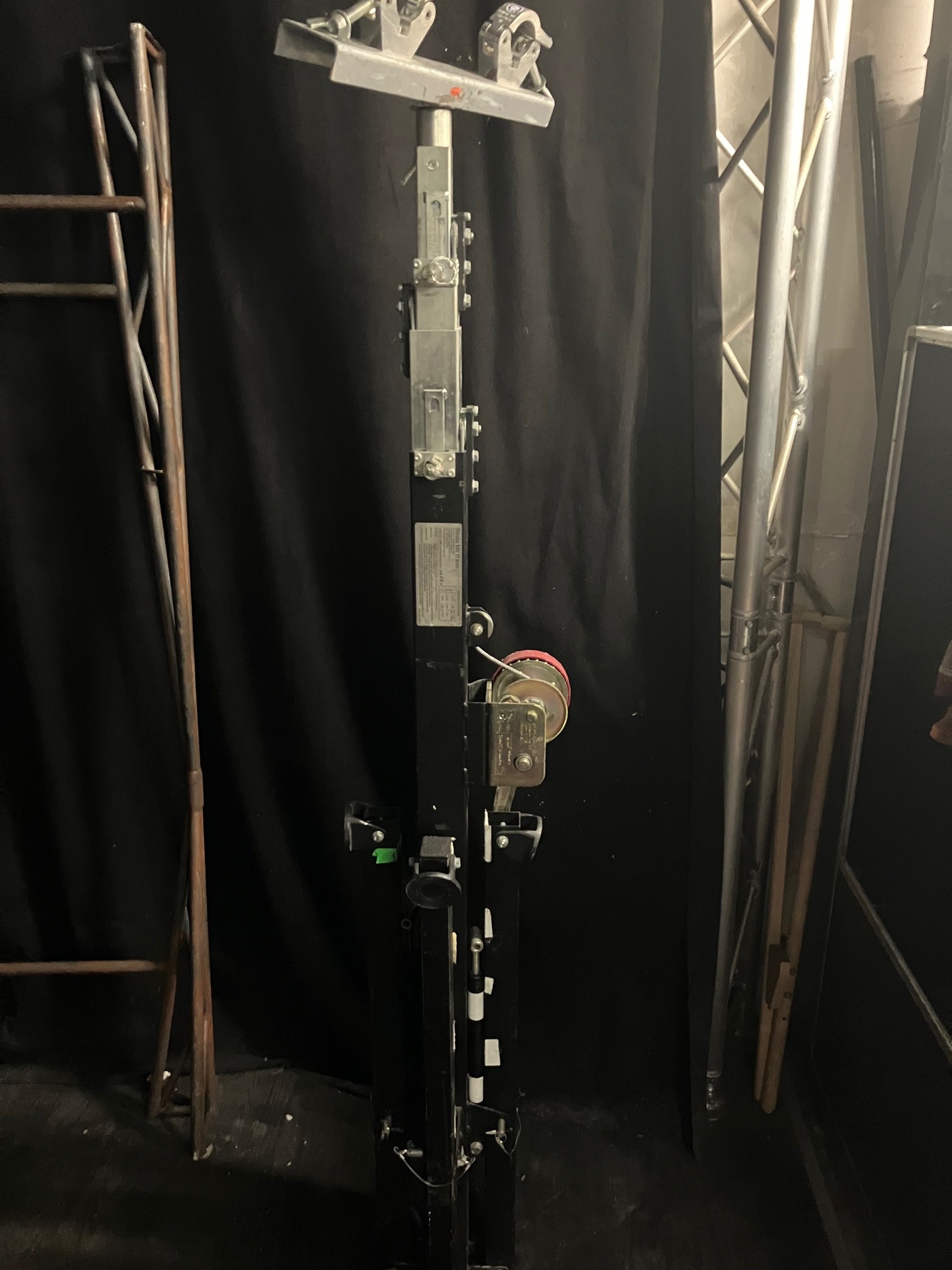 4 pieds à treuil DOUGHTY Strata MK 2 515 ST