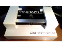 Behringer Ultragraph Pro FBQ1502HD (56207)