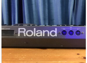 Roland JUNO-2